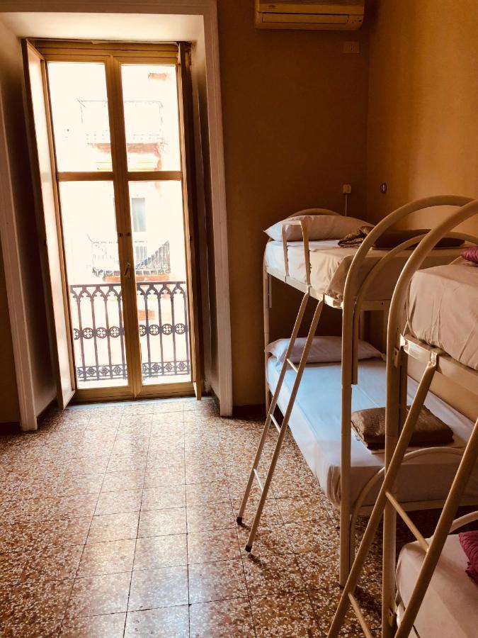 Hostel Bb La Fenice Napoli Dış mekan fotoğraf