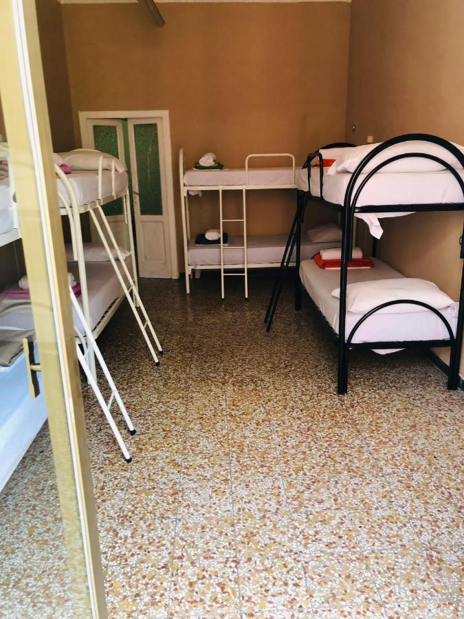 Hostel Bb La Fenice Napoli Dış mekan fotoğraf