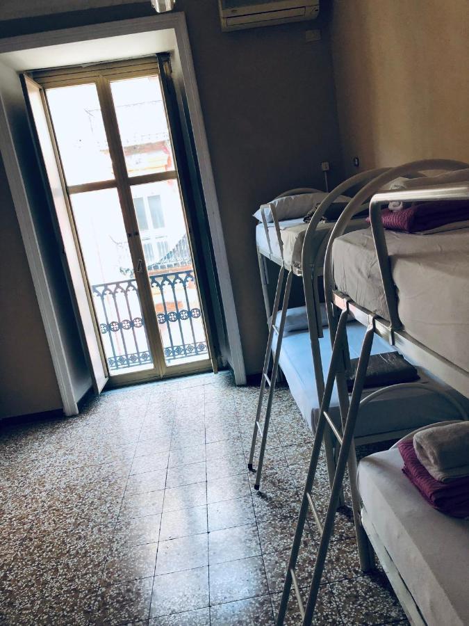 Hostel Bb La Fenice Napoli Dış mekan fotoğraf