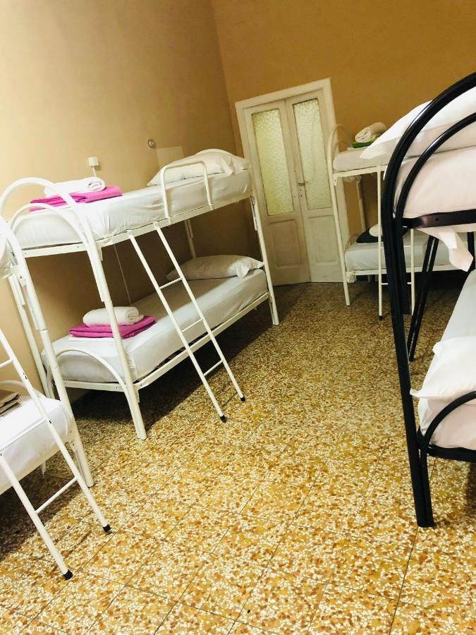 Hostel Bb La Fenice Napoli Dış mekan fotoğraf